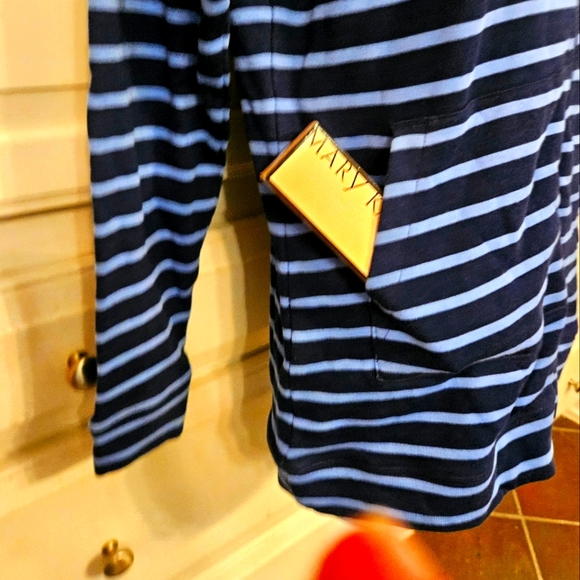 Beach Zip Hoodie NWT - Picture 5 of 15